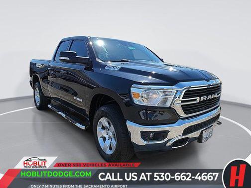 Diamond Black Crystal Pearlcoat 2021 RAM 1500 Big Horn/Lone Star
