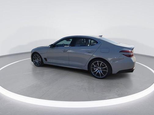 2024 Genesis G70 2.5T RWD