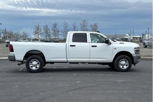 2026 RAM 2500 Tradesman Crew Cab 4x4 8' Box
