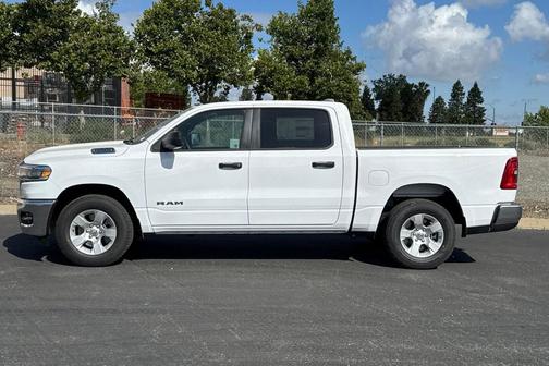 Bright White Clearcoat 2026 RAM 1500 Big Horn/Lone Star