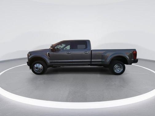 2022 Ford F-450 Platinum