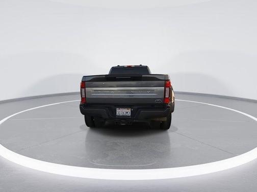 2022 Ford F-450 Platinum