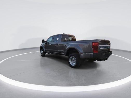 2022 Ford F-450 Platinum