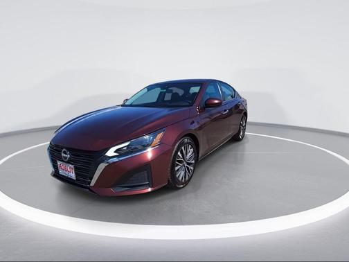 Garnet Pearl Metallic 2023 Nissan Altima 2.5 SV