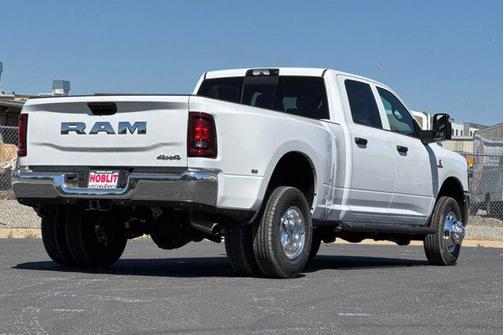 Bright White Clearcoat 2026 RAM 3500 Tradesman Crew Cab 4x4 8' Box
