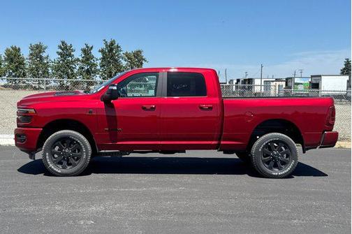 Molten Red Pearlcoat 2026 RAM 2500 Laramie Crew Cab 4x4 6'4' Box