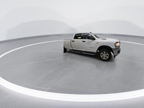 2024 RAM 2500 Big Horn Crew Cab 4x4 8' Box