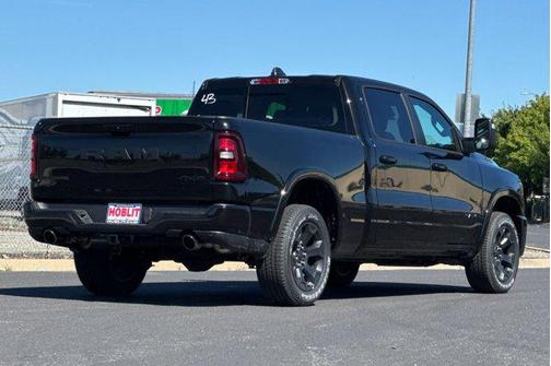 Diamond Black Crystal Pearlcoat 2026 RAM 1500 Big Horn/Lone Star