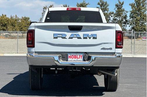 2025 RAM 3500 Tradesman Crew Cab 4x4 8' Box