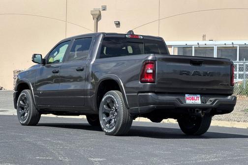 Granite Crystal Metallic Clearcoat 2026 RAM 1500 Big Horn/Lone Star