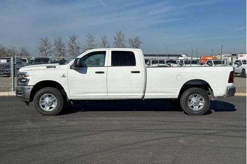 2026 RAM 3500 Tradesman Crew Cab 4x4 8' Box