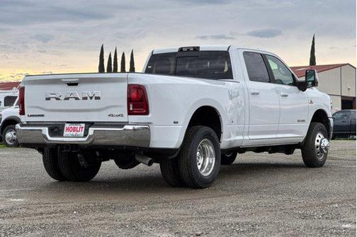 2026 RAM 3500 Laramie Crew Cab 4x4 8' Box