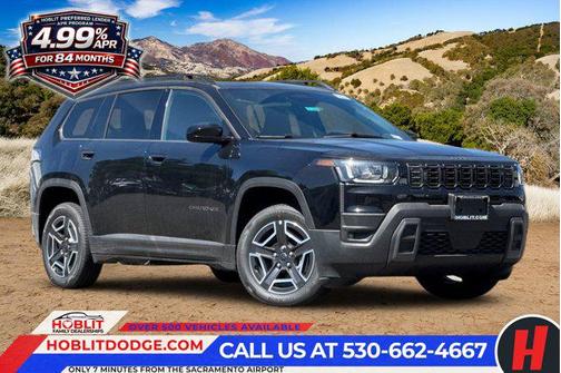 Diamond Black Crystal Pearlcoat 2026 Jeep Cherokee Laredo 4x4