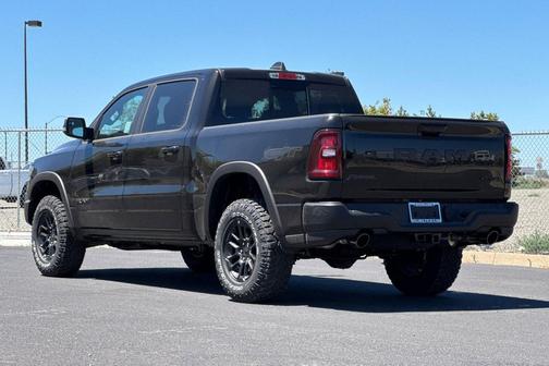 Diamond Black Crystal Pearlcoat 2026 RAM 1500 Rebel