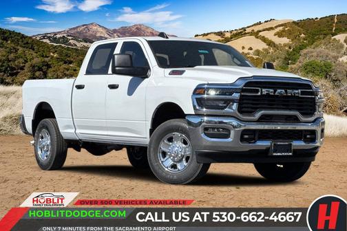 Bright White Clearcoat 2026 RAM 3500 Tradesman Crew Cab 4x4 6'4' Box