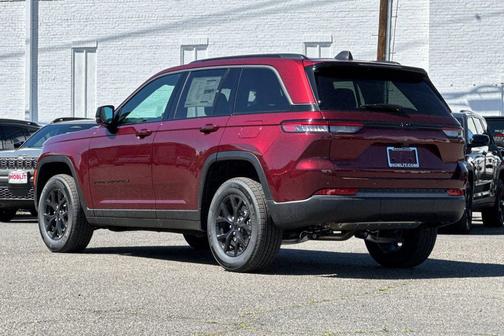 Velvet Red Pearlcoat 2026 Jeep Grand Cherokee Altitude