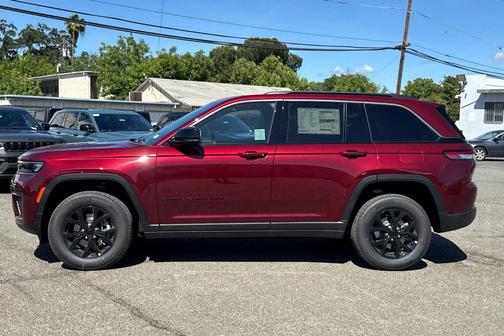 Velvet Red Pearlcoat 2026 Jeep Grand Cherokee Altitude