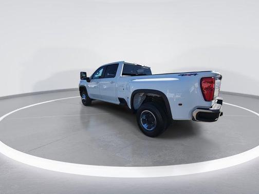 2022 Chevrolet Silverado 3500 LT