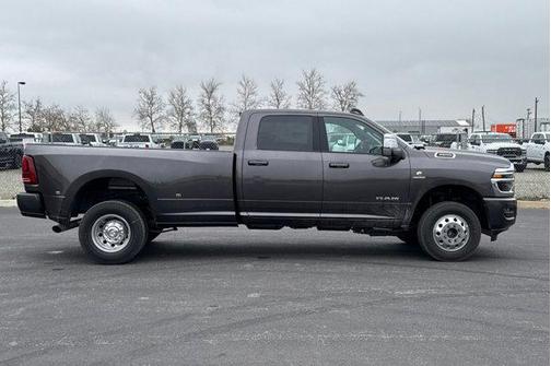 2026 RAM 3500 Laramie Crew Cab 4x4 8' Box