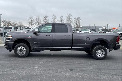 2026 RAM 3500 Laramie Crew Cab 4x4 8' Box