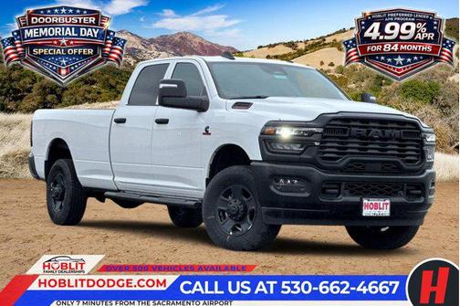 Bright White Clearcoat 2026 RAM 3500 Tradesman Crew Cab 4x4 8' Box