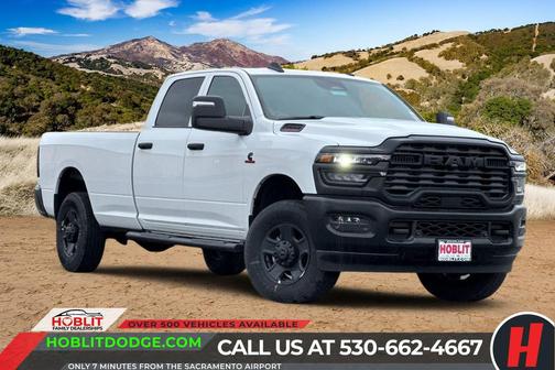 Bright White Clearcoat 2026 RAM 3500 Tradesman Crew Cab 4x4 8' Box