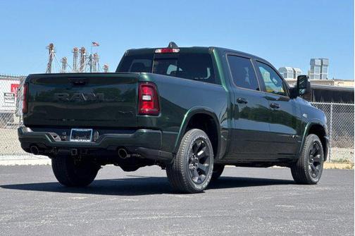 Serrano Green Metallic 2026 RAM 1500 Big Horn/Lone Star