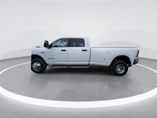 2024 RAM 3500 Big Horn Crew Cab 4x4 8' Box
