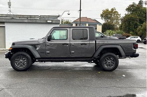 2025 Jeep Gladiator Sport S