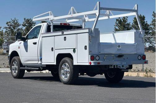 Bright White Clearcoat 2026 RAM 3500 Tradesman/Big Horn