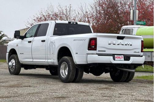 2026 RAM 3500 Big Horn Crew Cab 4x4 8' Box