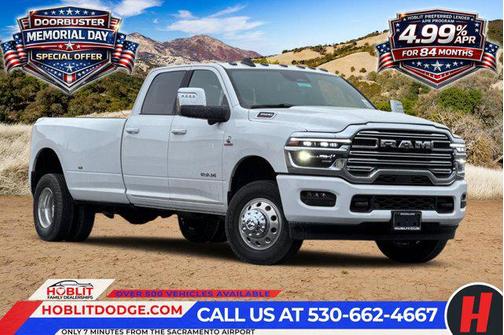 Bright White Clearcoat 2026 RAM 3500 Laramie Crew Cab 4x4 8' Box