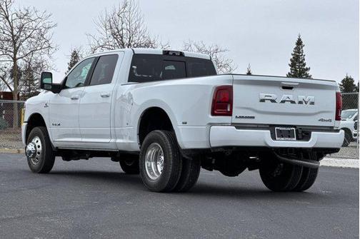 2026 RAM 3500 Laramie Crew Cab 4x4 8' Box