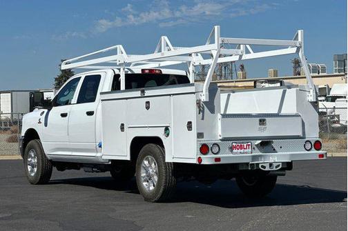 2025 RAM 3500 Tradesman/Big Horn