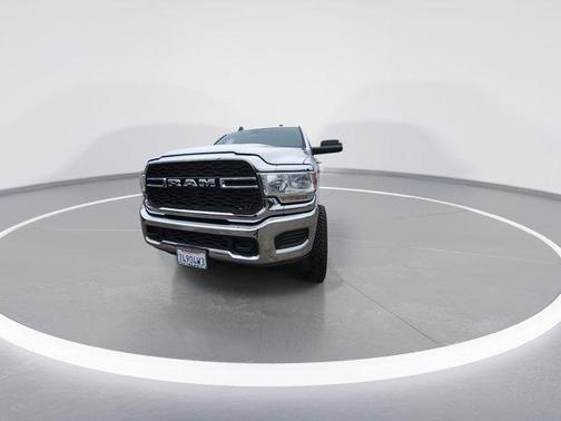 2021 RAM 3500 Tradesman Crew Cab 4x4 8' Box