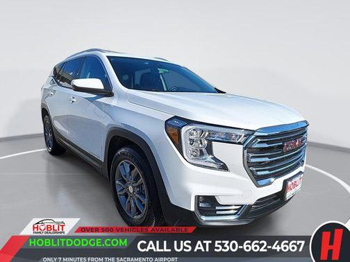 Summit White 2024 GMC Terrain SLT