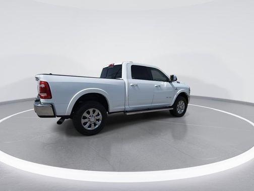 2020 RAM 3500 Laramie Crew Cab 4x4 6'4' Box