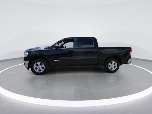 Diamond Black Crystal Pearlcoat 2021 RAM 1500 Big Horn/Lone Star