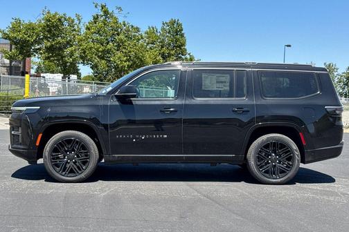 High Gloss Black 2026 Jeep Grand Wagoneer Limited Reserve 4x4