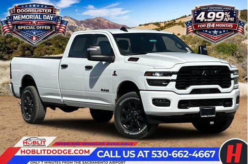 Bright White Clearcoat 2026 RAM 3500 Big Horn Crew Cab 4x4 8' Box