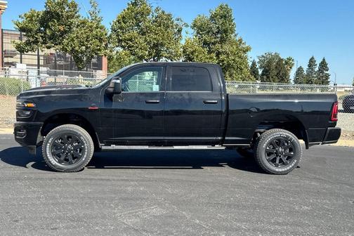 Diamond Black Crystal Pearlcoat 2026 RAM 2500 Black Express Crew Cab 4x4 6'4' Box