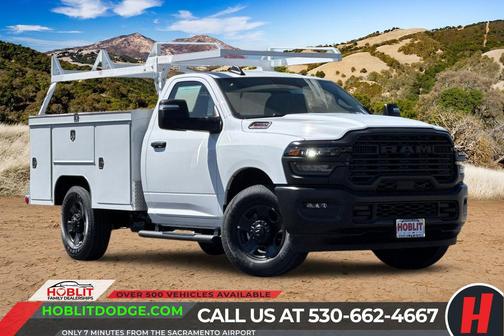 Bright White Clearcoat 2026 RAM 2500 Tradesman Regular Cab 4x2 8' Box