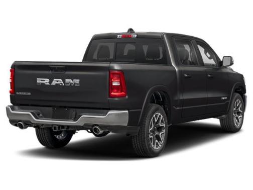 Diamond Black Crystal Pearlcoat 2026 RAM 1500 Laramie