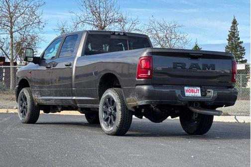 2026 RAM 3500 Laramie Crew Cab 4x4 8' Box