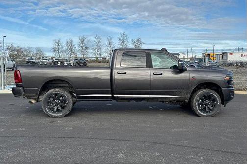 2026 RAM 3500 Laramie Crew Cab 4x4 8' Box