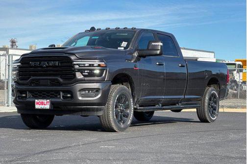 2026 RAM 3500 Laramie Crew Cab 4x4 8' Box