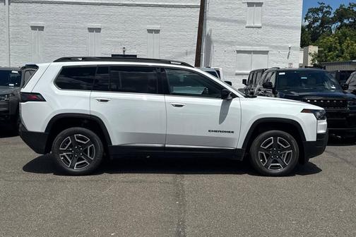 Bright White Clearcoat 2026 Jeep Cherokee Limited
