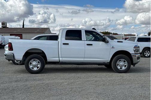 2025 RAM 2500 Tradesman Crew Cab 4x2 8' Box