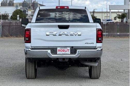 2025 RAM 2500 Tradesman Crew Cab 4x2 8' Box