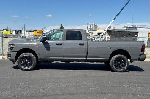 Ceramic Gray Clearcoat 2026 RAM 3500 Big Horn Crew Cab 4x4 8' Box